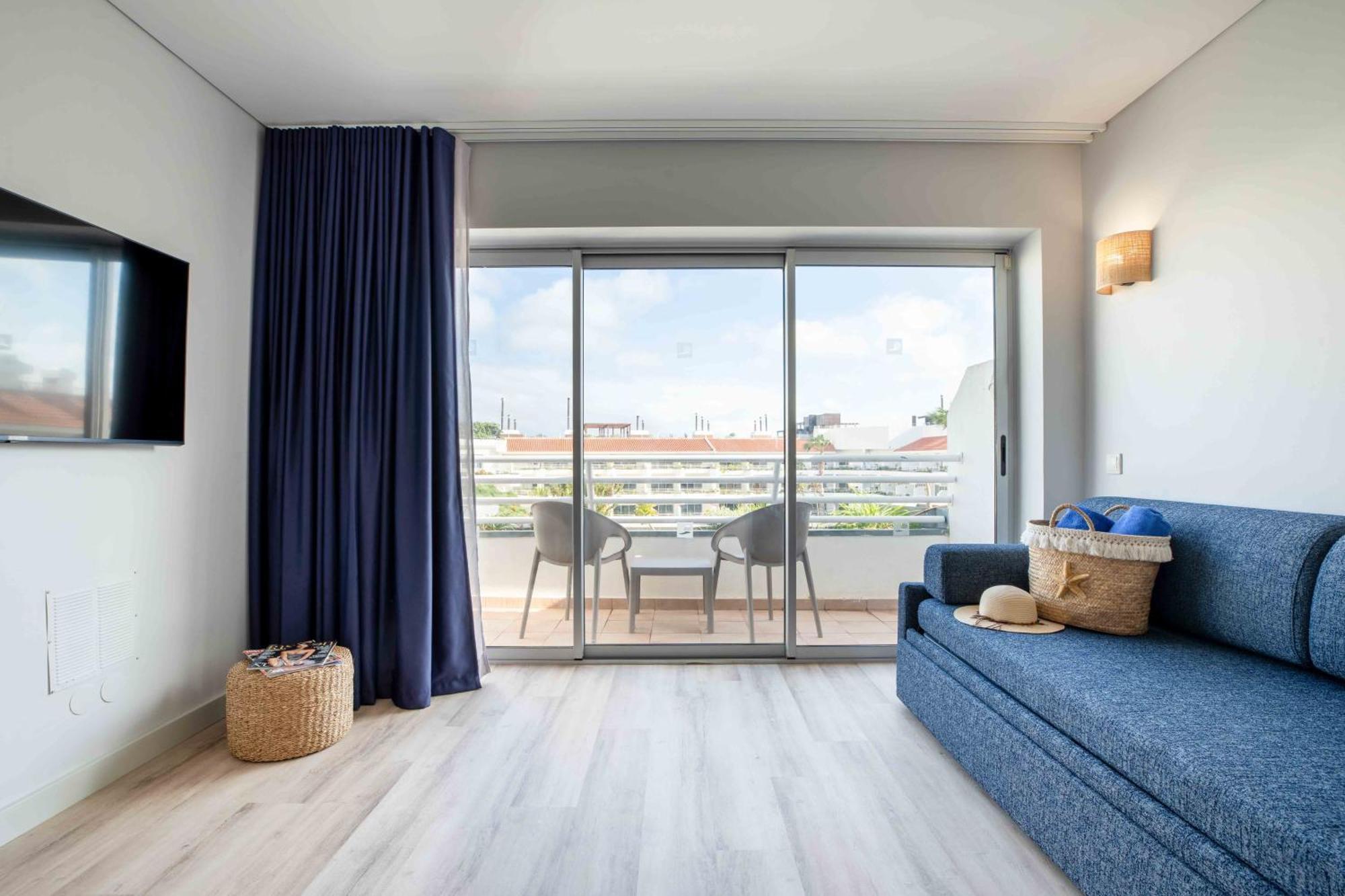 Suite met Uitzicht op het Zwembad