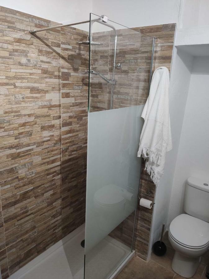 Quarto Duplo com Casa de Banho Privativa