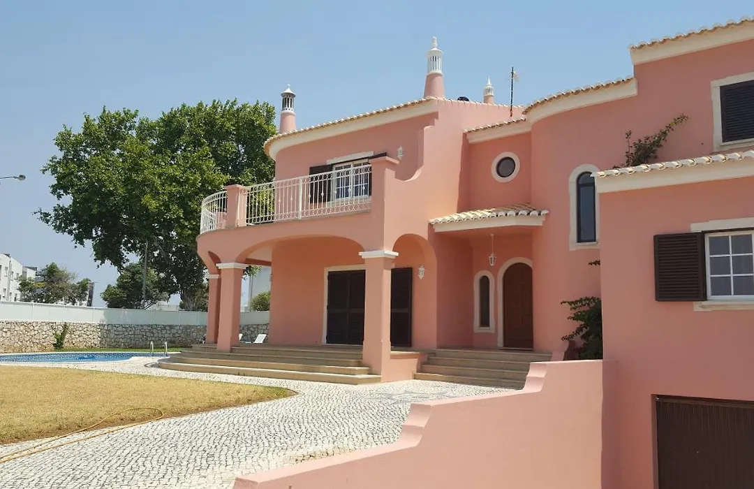 Saraiva'S Guest House-1