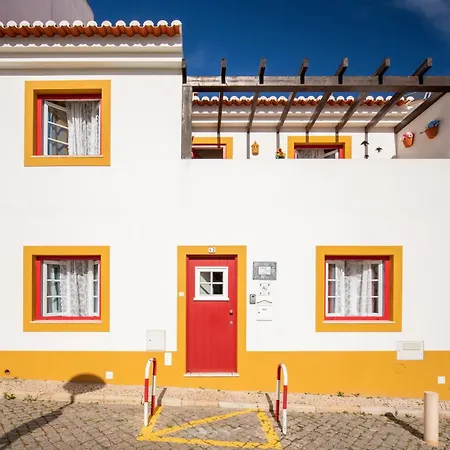 Casinha D'Avó Guesthouse-2